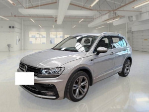 VW Tiguan 2.0 TDi 150ks DSG7 "R-LINE" Full LED Navigacija 2019