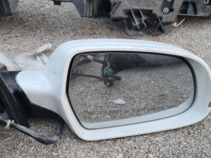 Retrovizor desni audi A3 8P