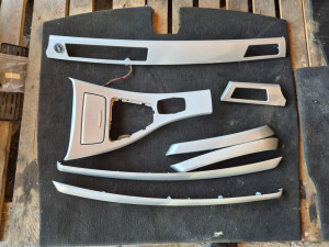 Bmw e90 e91 LAJSNE UKRASNE SIVE unutrasnje idrive lajsna srednja