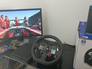 Volan Logitech G29 + Shifter