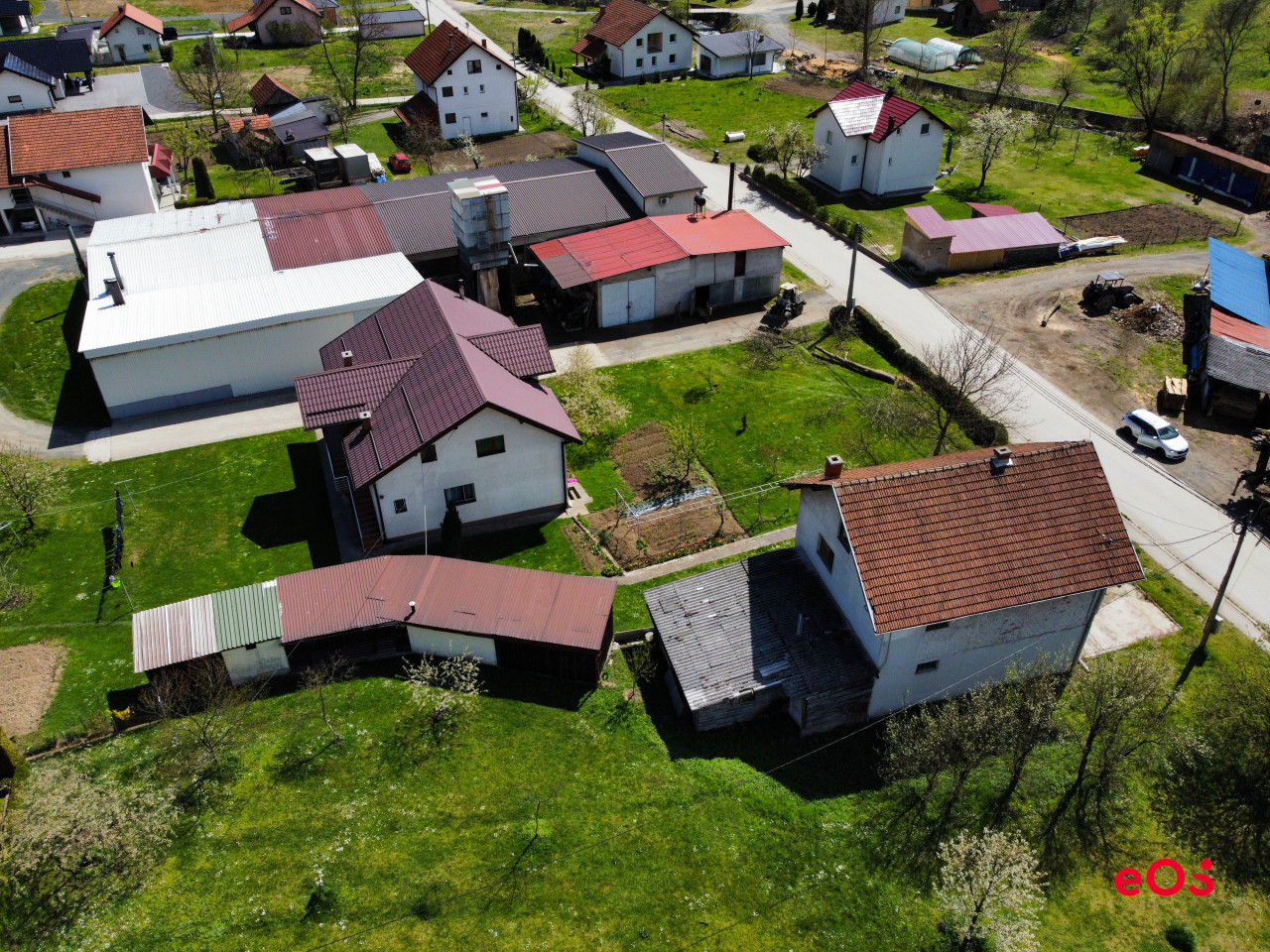 EOS / Stambeno poslovni objekat / Papratnica / 230 m2 + 1.135 m2 photo 5