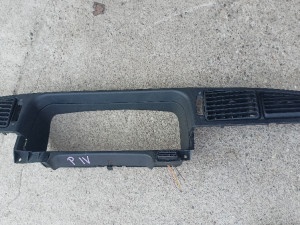 VENTILACIJE ,REŠETKE I RAM OKO SATA PASAT B4