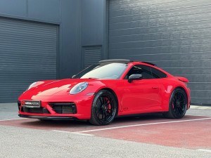Porsche 911 Carrera 4 GTS 3.0 480KS Chrono Pano Kamera 2023