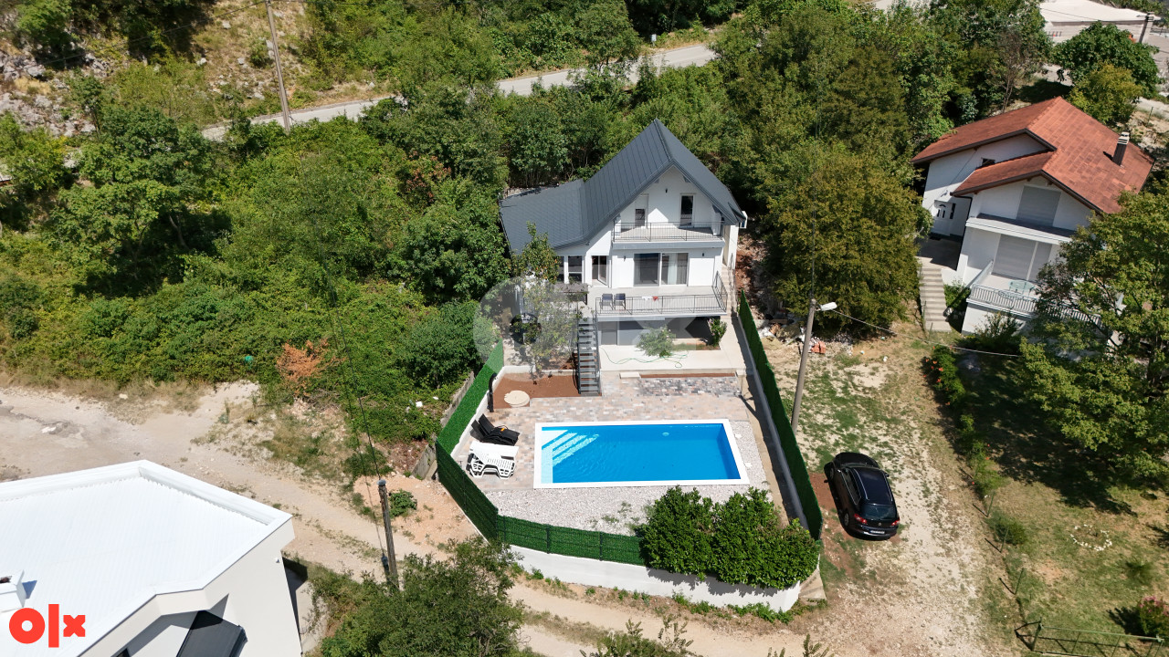 VIKENDICA SA BAZENOM PORED JEZERA DREŽNICA / MOSTAR