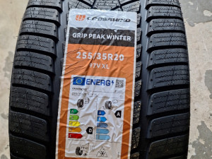 255 35 20 Crosswind zimske gume r20 ms m+s