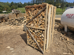 Drva Bukva Bukova Drva Cijepana u Paletama