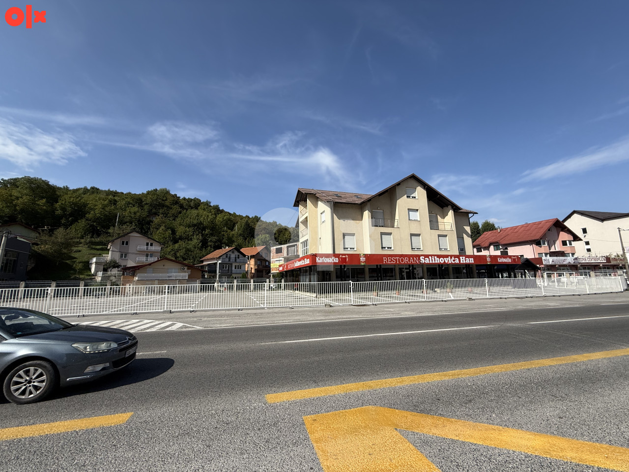 Poslovni prostor Hadzici-Mostarsko raskršće 2