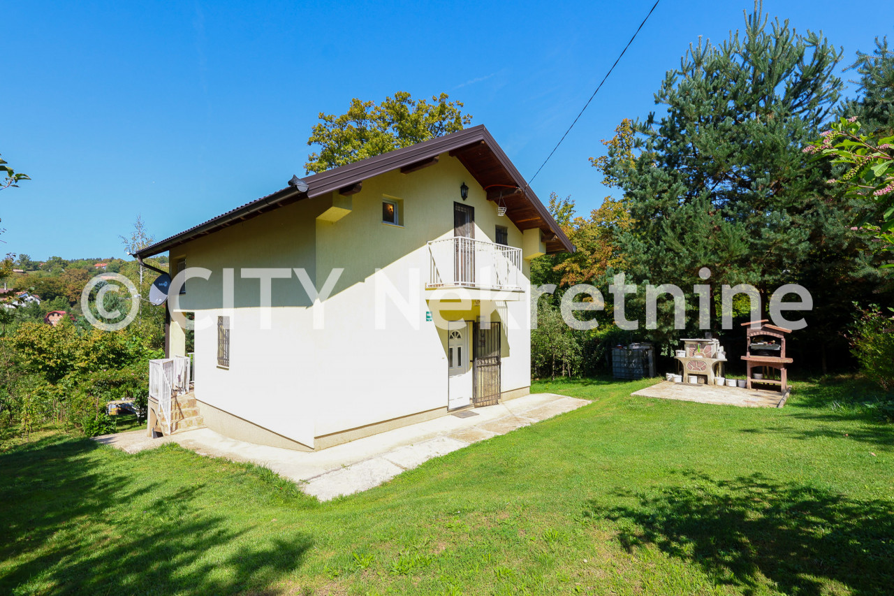 Kuća sa dvorištem - Ilidža - Rakovica - 988 m2 2