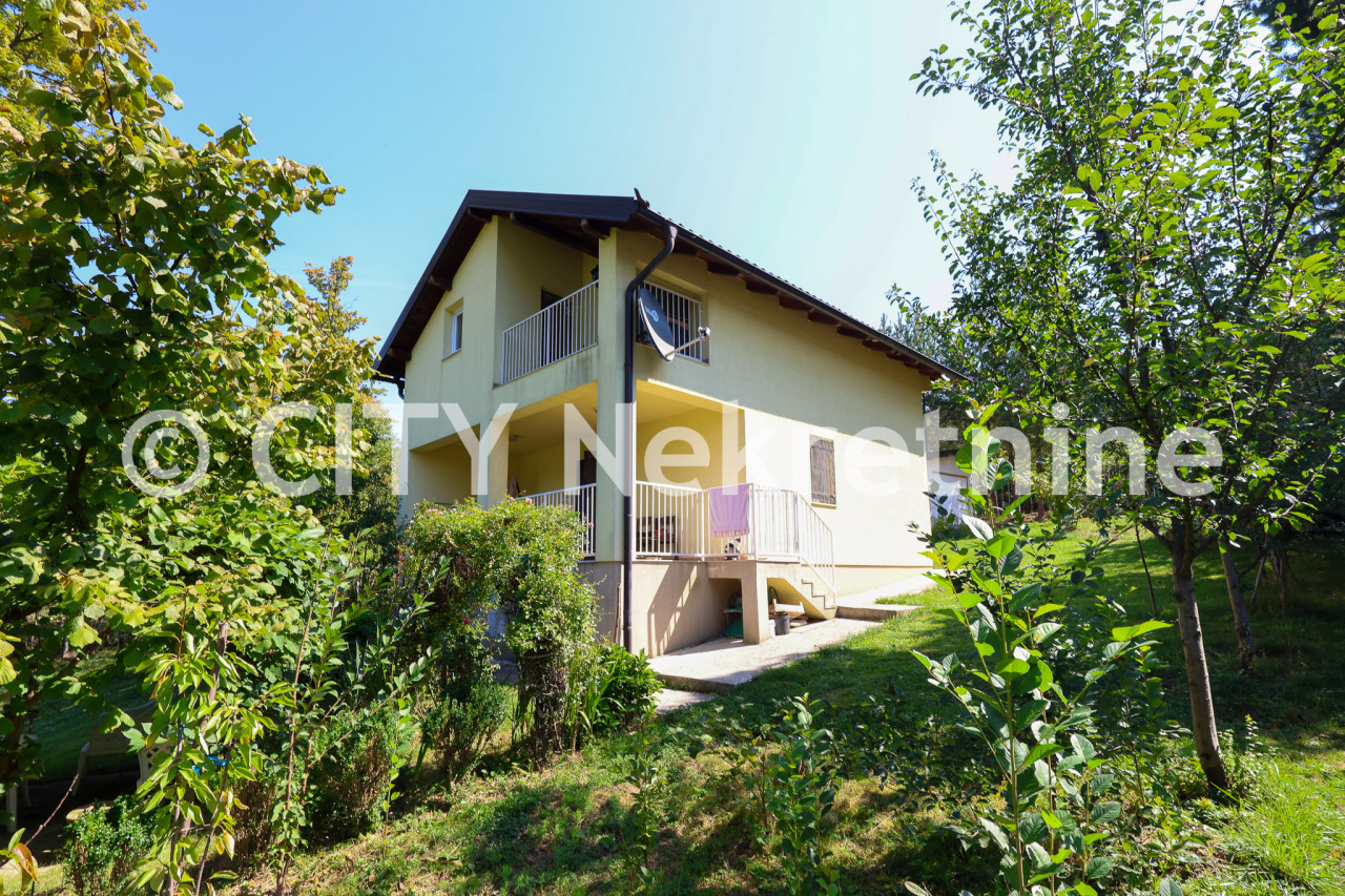 Kuća sa dvorištem - Ilidža - Rakovica - 988 m2 3