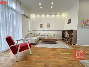 Lijep trosoban stan /80m2 / Skenderija