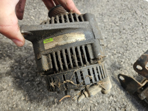 Alternator Renault Laguna Benzin