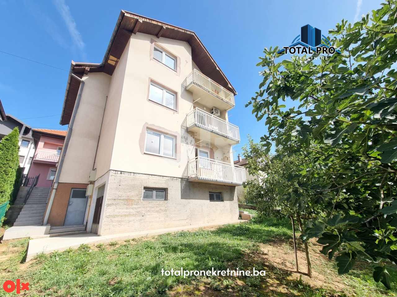 TOTAL PRO / Kuća sa dvorištem i garažom 350m2 / Nahorevo