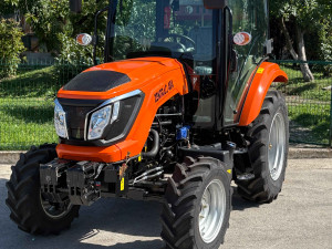 Traktor Zentrac 404 sa kabinom 40 KS