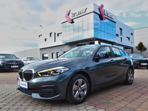 BMW 116 D Automatik Advantage -Full LED- -Novi model-