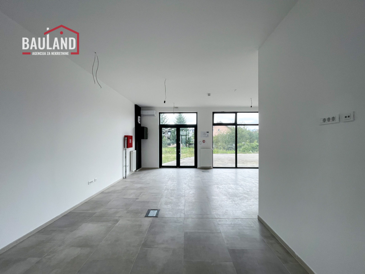 BAULAND/ Moderan poslovni prostor 104m2/ Dobrinja 4
