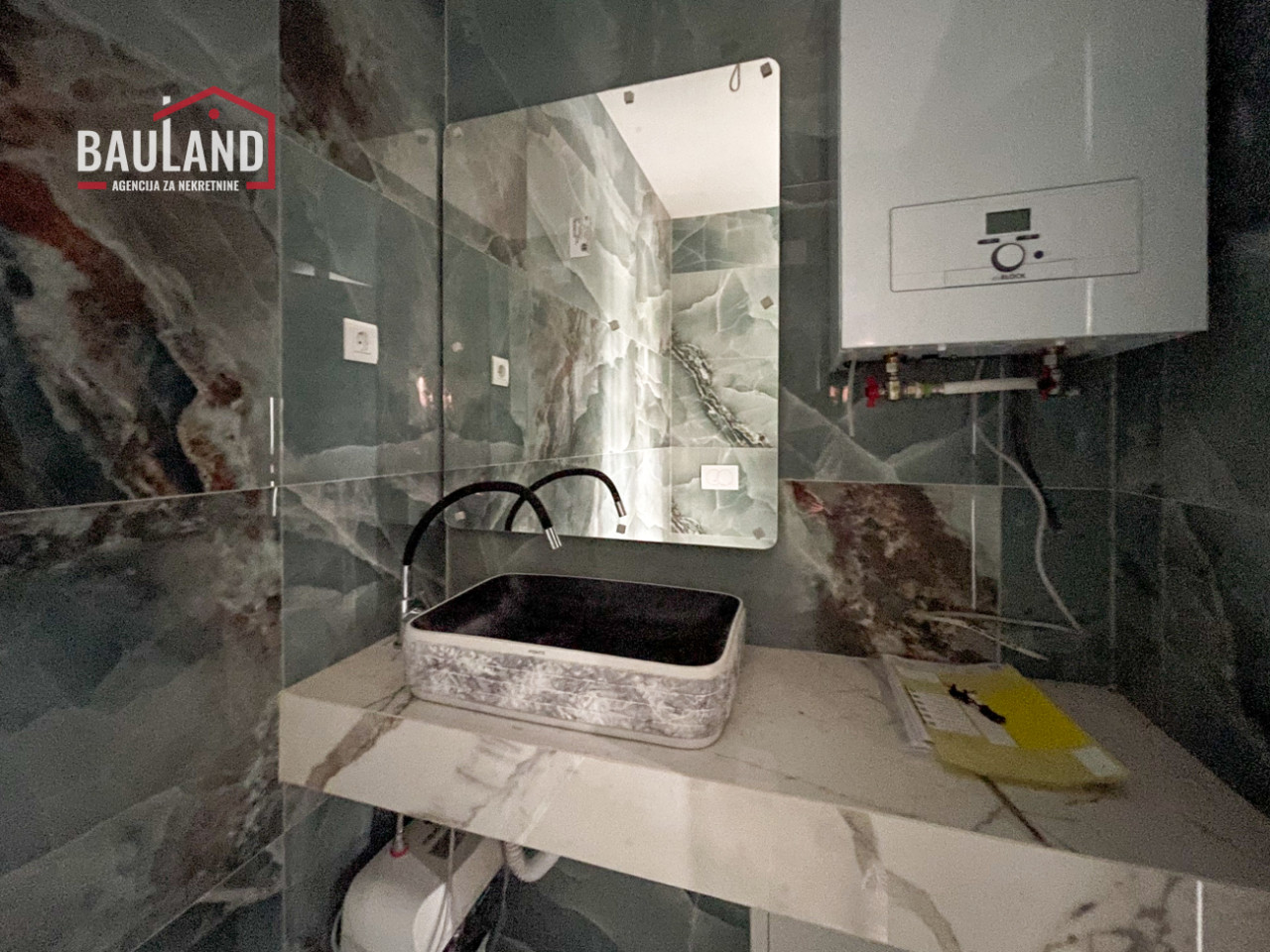 BAULAND/ Moderan poslovni prostor 104m2/ Dobrinja 14