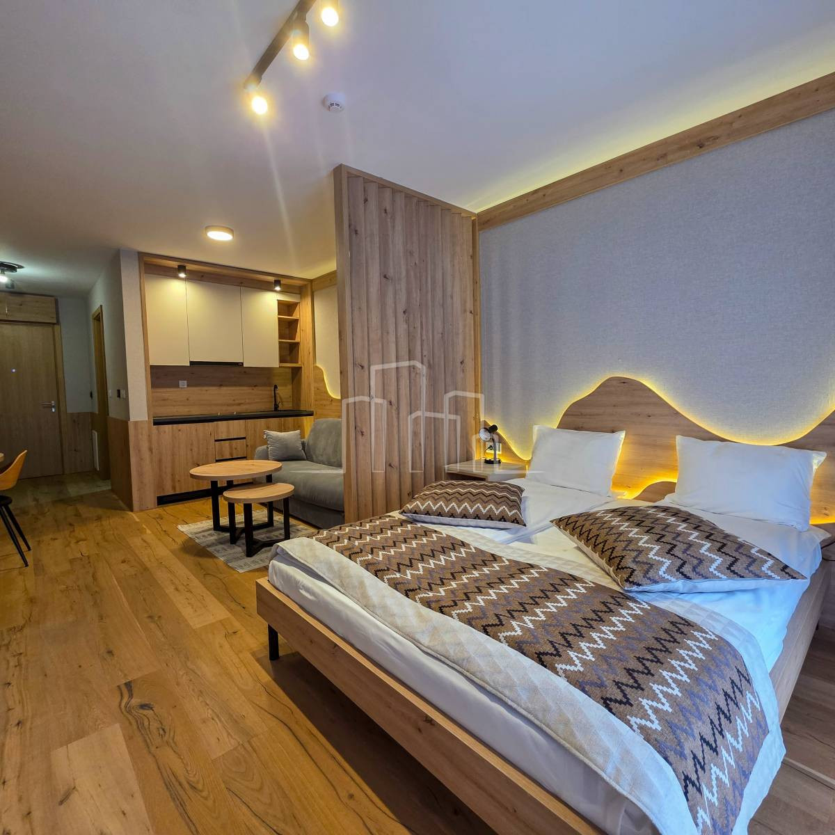 Studio apartman sa balkonom 36m2 opremljen Jahorina 11