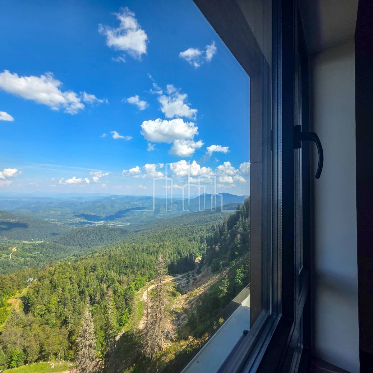 Odličan studio apartman sa jednom spavaćom 25m2 Horizont Jahorina 3