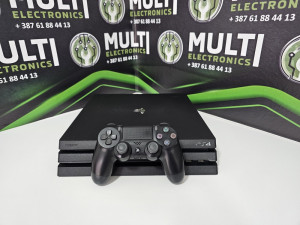 PS4 PLAYSTATION 4 PRO 1000GB Čipovan 25 Igara FIFA PES25 GTA