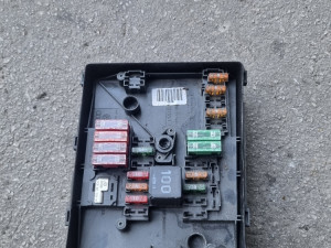 Kuciste osiguraca audi a3  2.0 diz 103 kw 2006 god