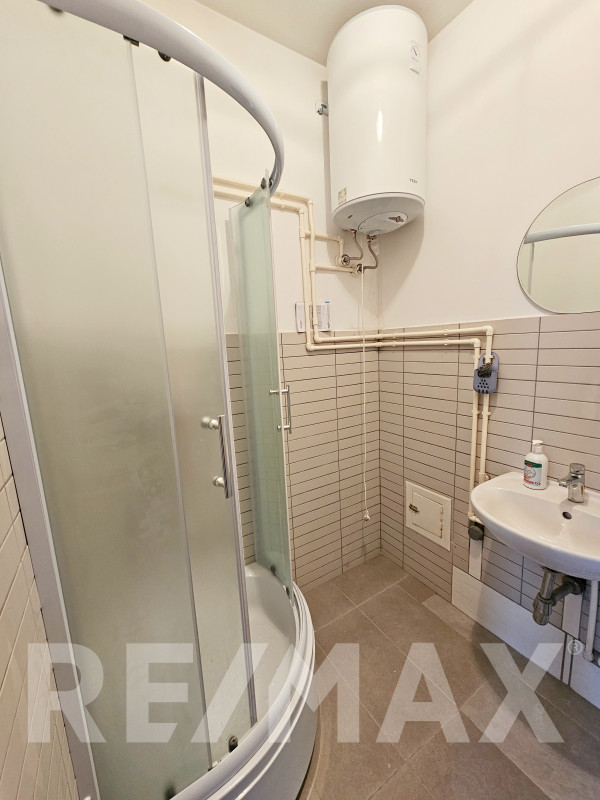 Stan 67m2 na centralnom šetalištu - Prijedor 13