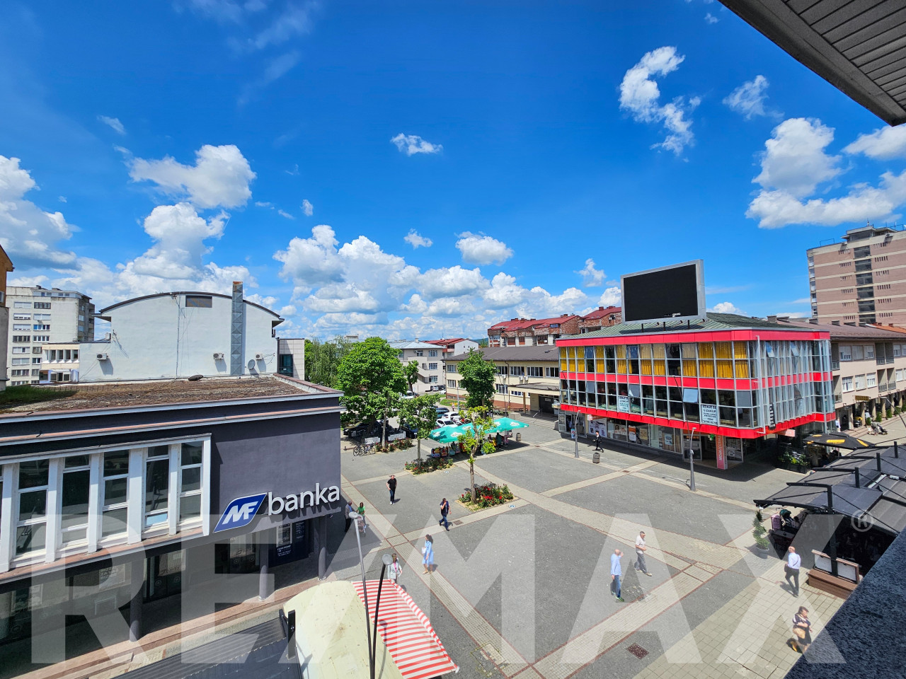 Stan 67m2 na centralnom šetalištu - Prijedor 15