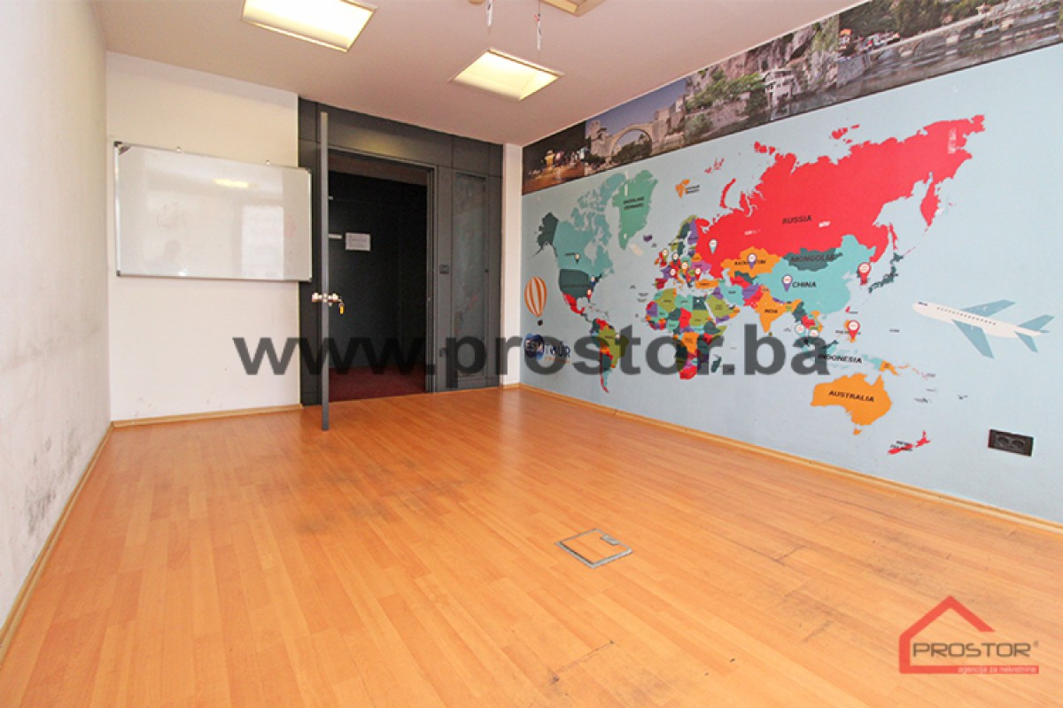 PROSTOR izdaje: Poslovni prostor, 18-37m2, Centar 5