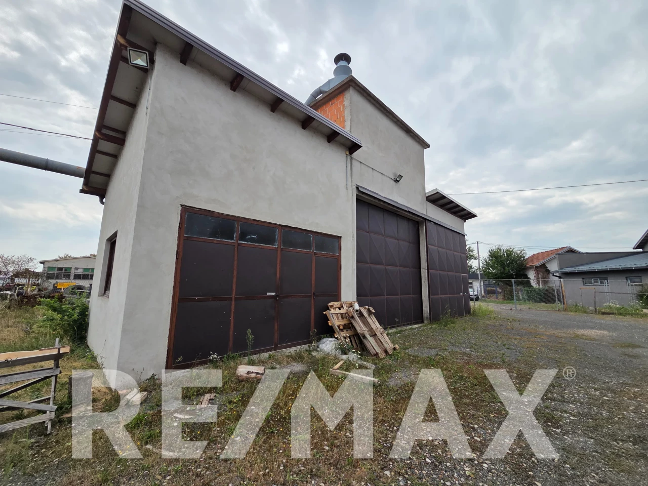 Jedinstvena investicija-kompleks 7 objekata, Gradiška,  plac 4401 11
