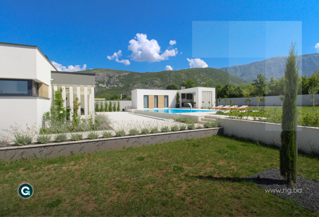 MODERNA VILA SA BAZENOM / MOSTAR / PRODAJA 11