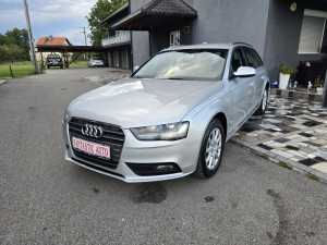 Audi A4 2.0TDI AVANT 2012 GODINA TEK UVEZEN