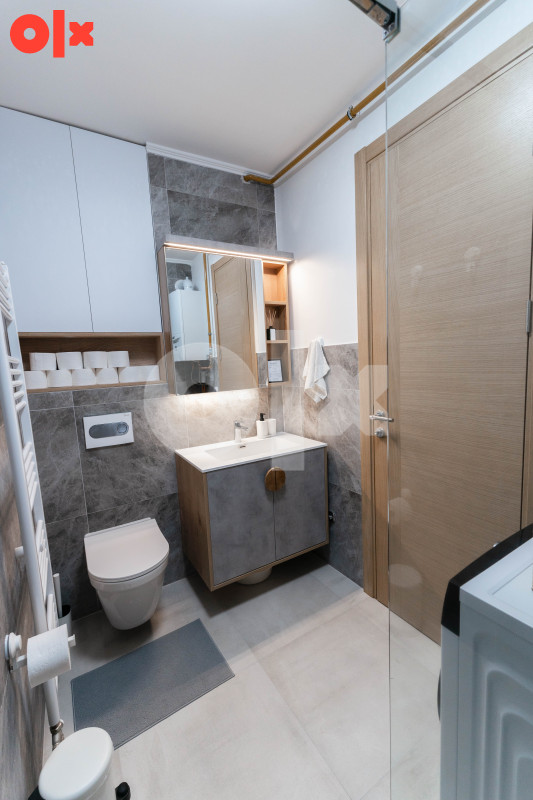 Stan na dan Lukavica/Istocno Sarajevo sa garažom/garaza/apartman 15