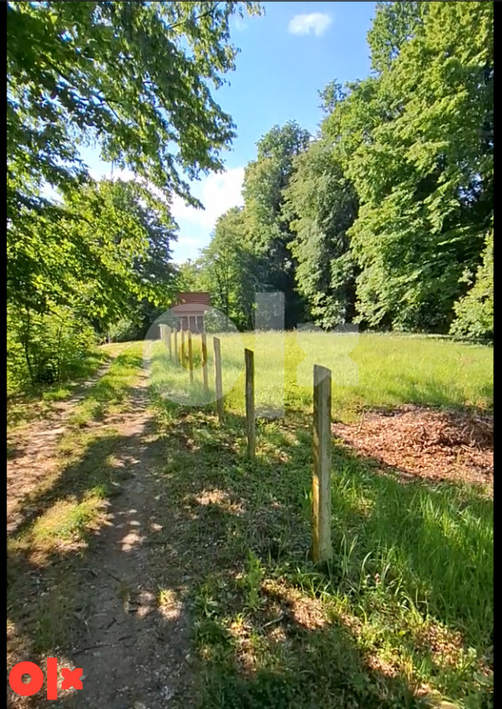Prodajem plac Donje Poljice ( Bukvik ) Lukavac oko 1900m2 2