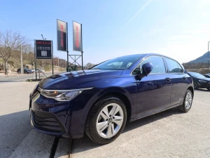 VW Golf VIII 2.0 TDI DSG7 Business FULL-LED VIRTUAL ACC Kamera