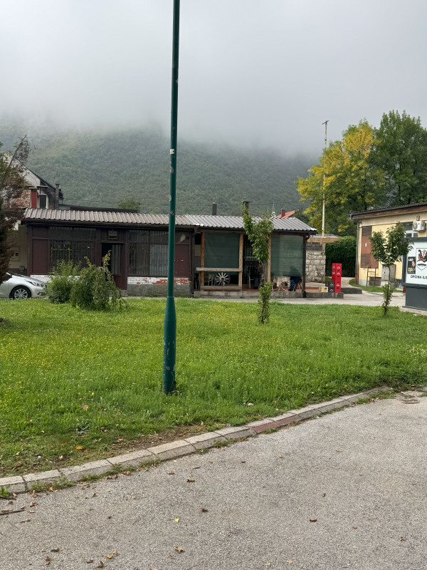 Poslovni prostor 60m2 Hrasnica Centar 2