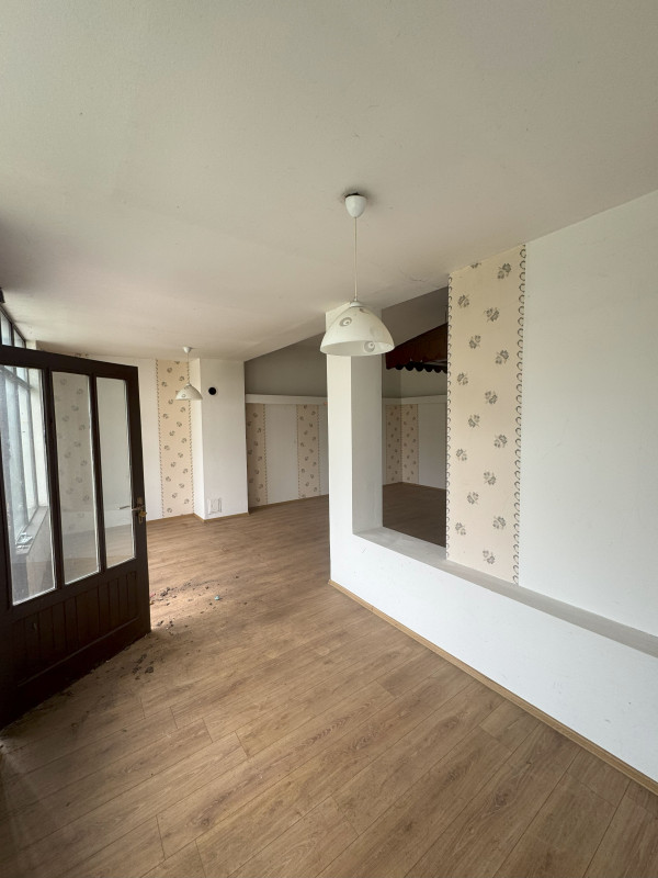 Poslovni prostor 60m2 Hrasnica Centar 3