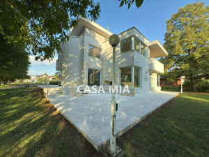 CASA MIA / Kuća / 262 m2 / Butmir / Ilidža