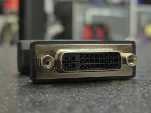 Adapter DVI(Ž ful)-VGA M