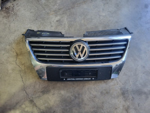 Srednja maska u braniku za Passat 6 Pasat b6 grill resetka 9218