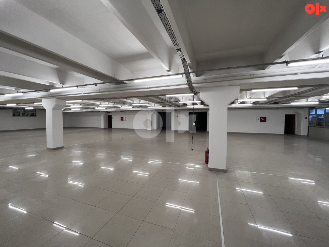 Poslovni prostor Tuzla 1100m2 2