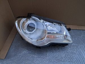 Far desni vw touran