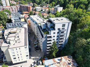 NN Nekretnine : Četverosoban stan sa garažom - Skenderija