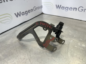 Nosac blatobrana lijevi BMW F10 (fotografija 2)