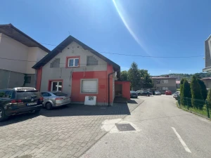 NAJAM/ Stambeno poslovni objekat / Tuzla