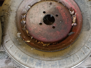 Traktorske gume sa  felgama 16-dva komada