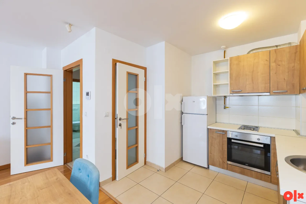 Exkluzivno-namješten useljiv stan Stup Bulevar 56,50 m2 2