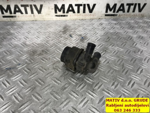 POMOĆNA pumpa vode Volvo V60 2,0 D3 2012