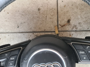 Volan audi A4 B9 2017  god