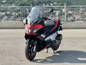 Aprilia Sr max 300
