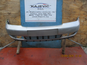 KARAMBOLKA PREDNJA AUDI A4 1998- 061/080-110