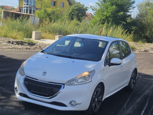 Peugeot 208 1.4B/LPG 2014god